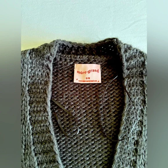 Reputation Vibes, Black Cardigan w/ Snakes! 🐍 🖤 - Picture 7 of 9